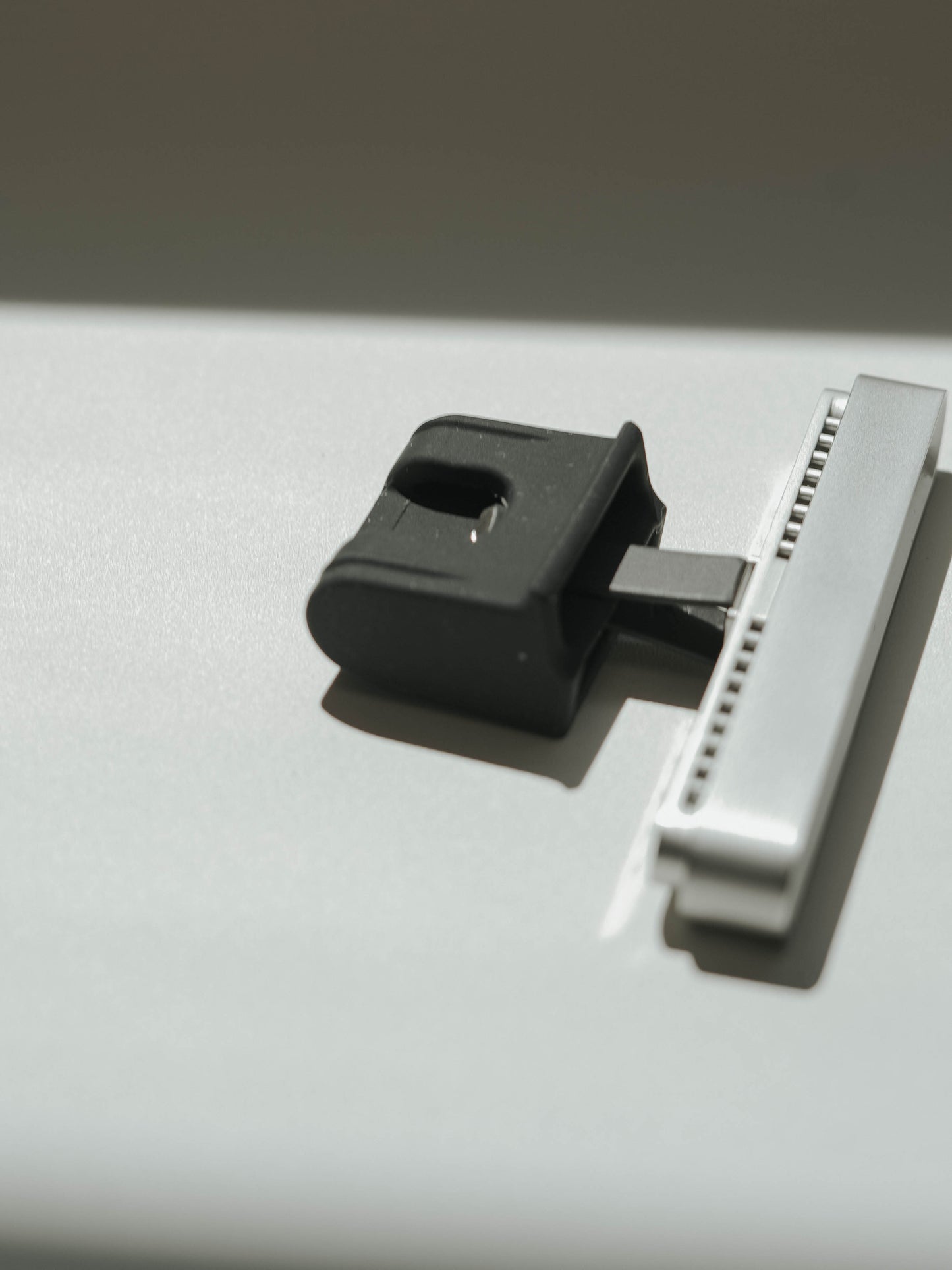 EV-compatible Clip for Car Diffuser