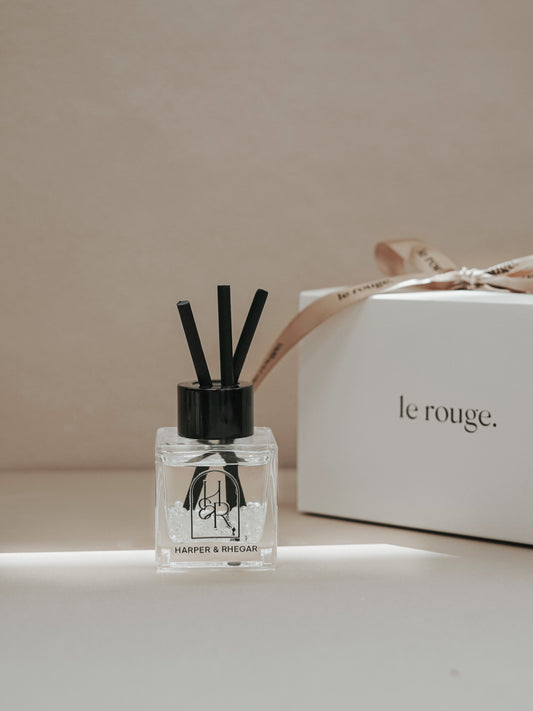 CUSTOM FAVORS - Pearl Reed Diffuser