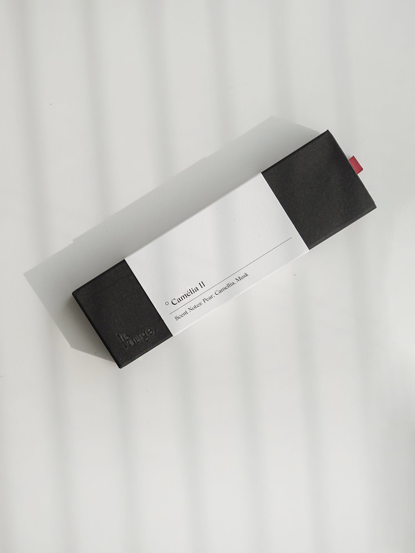 Camélia 11 - Camellia & Pear & Musk - Premium Incense- 19 Sticks