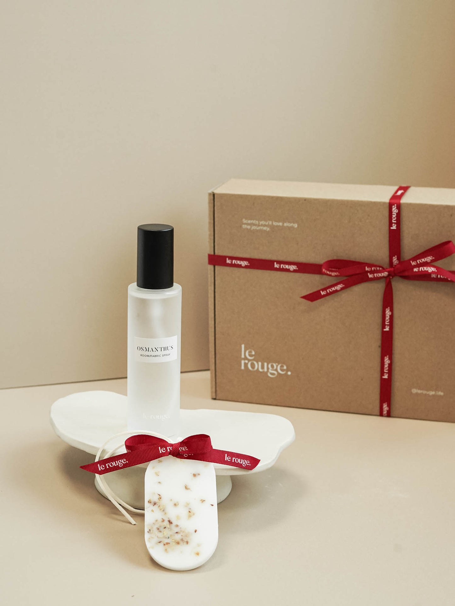 Osmanthus Closet Essentials Gift Set