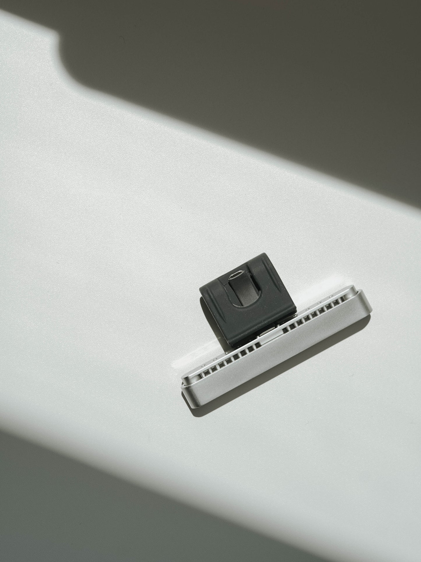 EV-compatible Clip for Car Diffuser