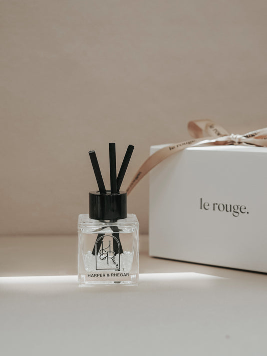 CUSTOM FAVORS - Pearl Reed Diffuser